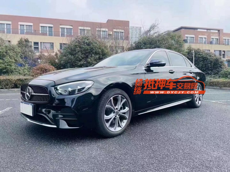 济宁22年奔驰E2