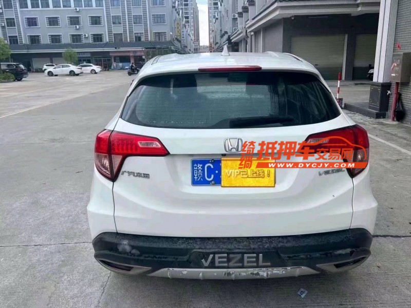 江门17年本田缤智3