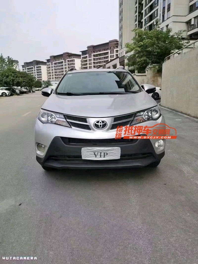 常德15年豐田RAV4榮放1