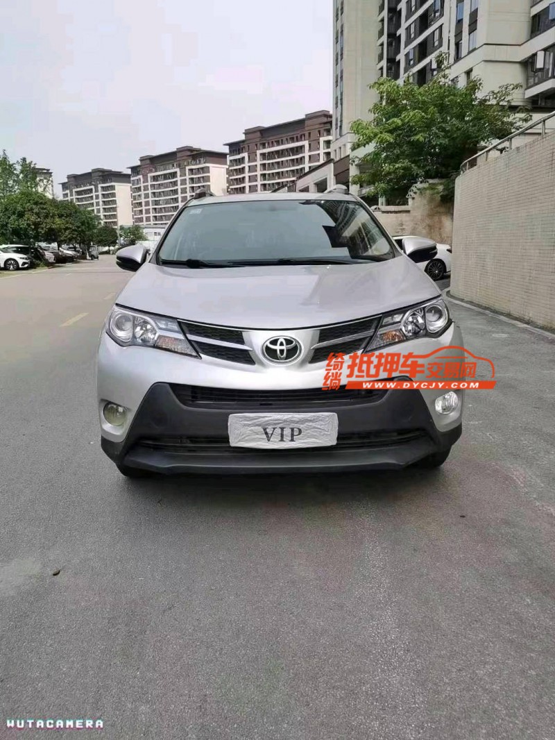 岳陽15年豐田RAV4榮放1