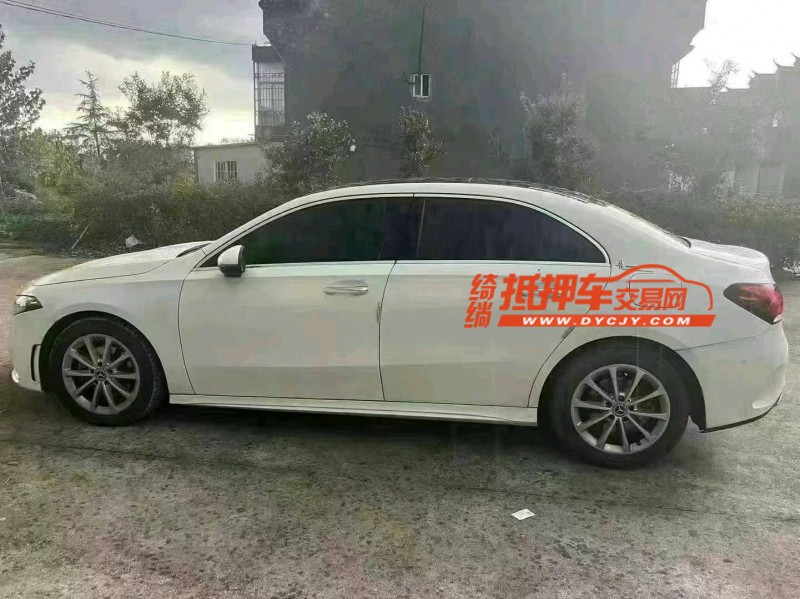 东营20年奔驰A7