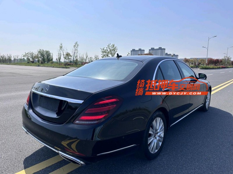 盐城19年奔驰S8