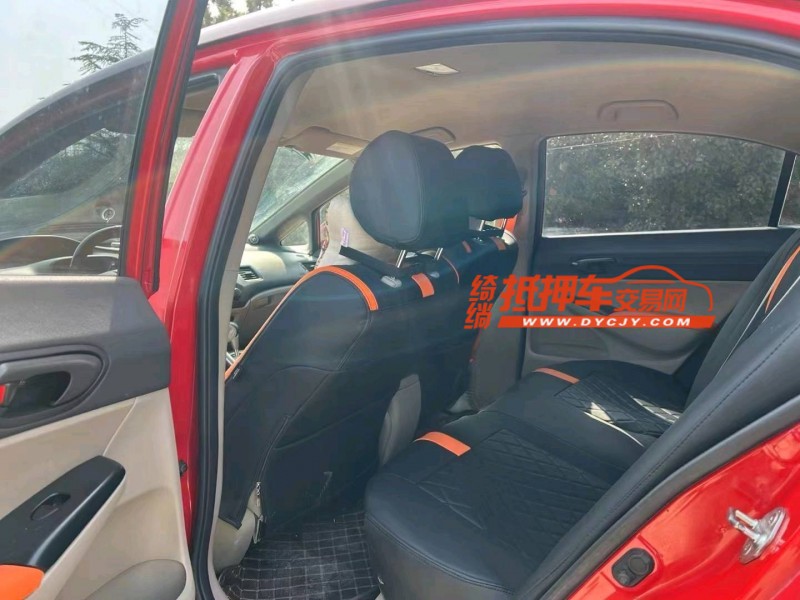 青岛14年本田思域4