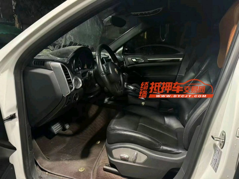 广州14年保时捷卡宴3
