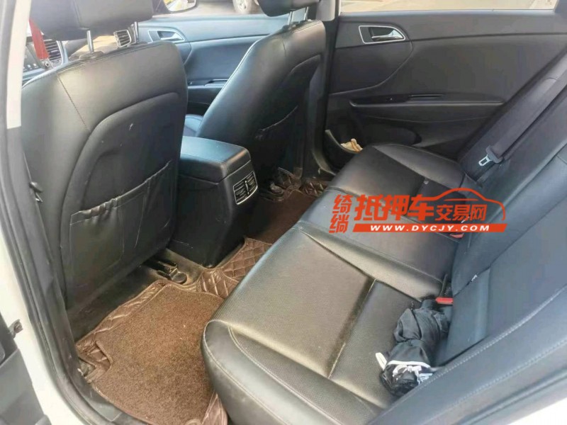 保定16年现代名图7