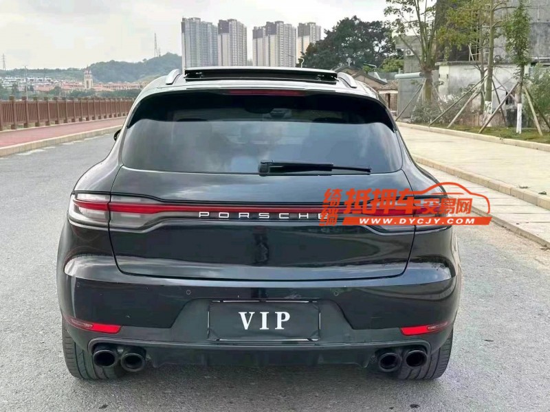 东莞15年保时捷Macan9