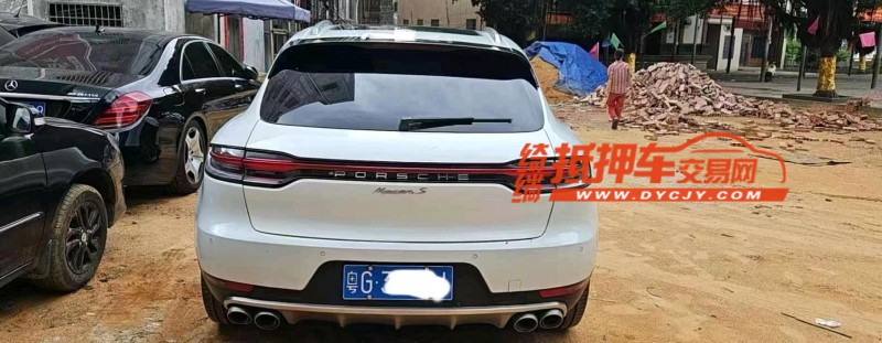 广州17年保时捷Macan4