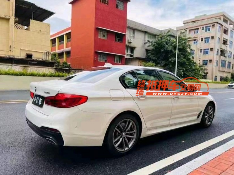广州18年宝马5系8