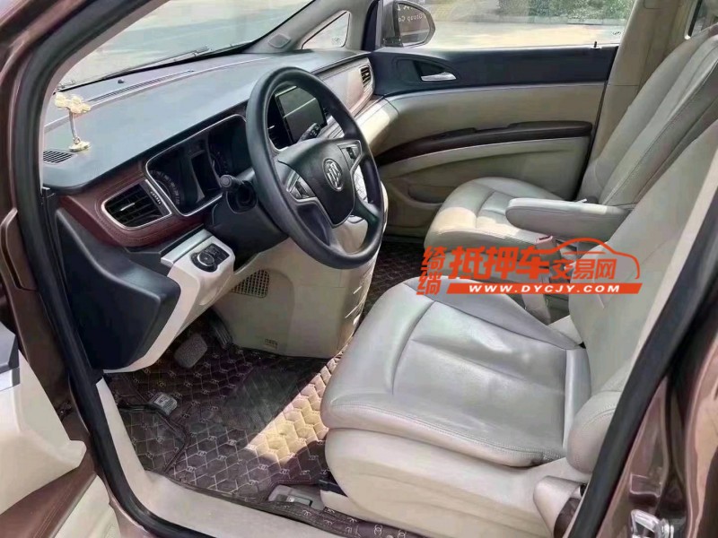 济宁19年别克GL84