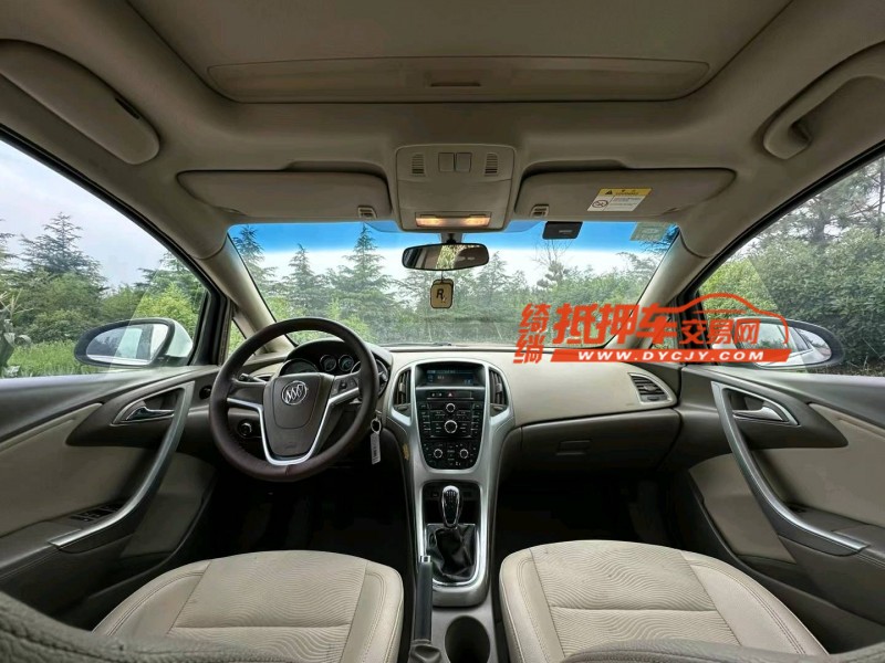 青岛14年别克英朗GT6