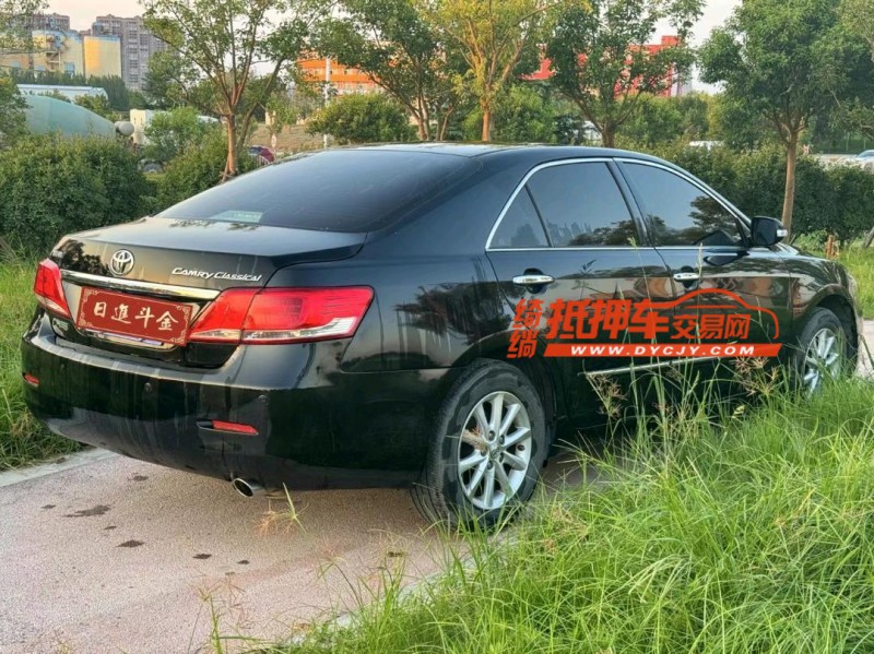 郑州14年丰田凯美瑞5