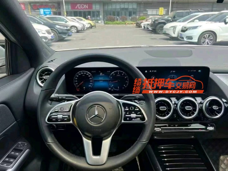 广州22年奔驰GLA9