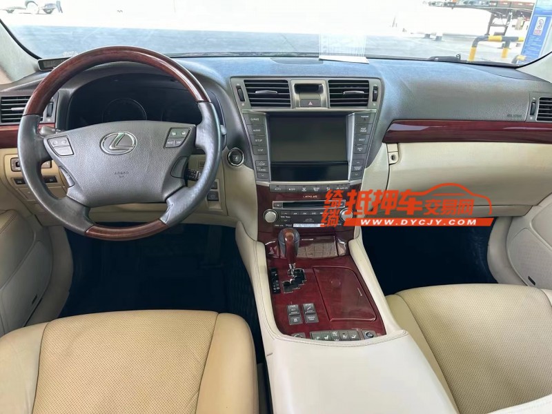 榆林10年雷克萨斯LS7