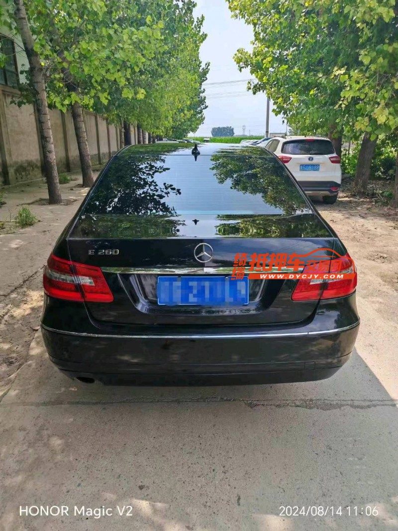 保定11年奔驰E8