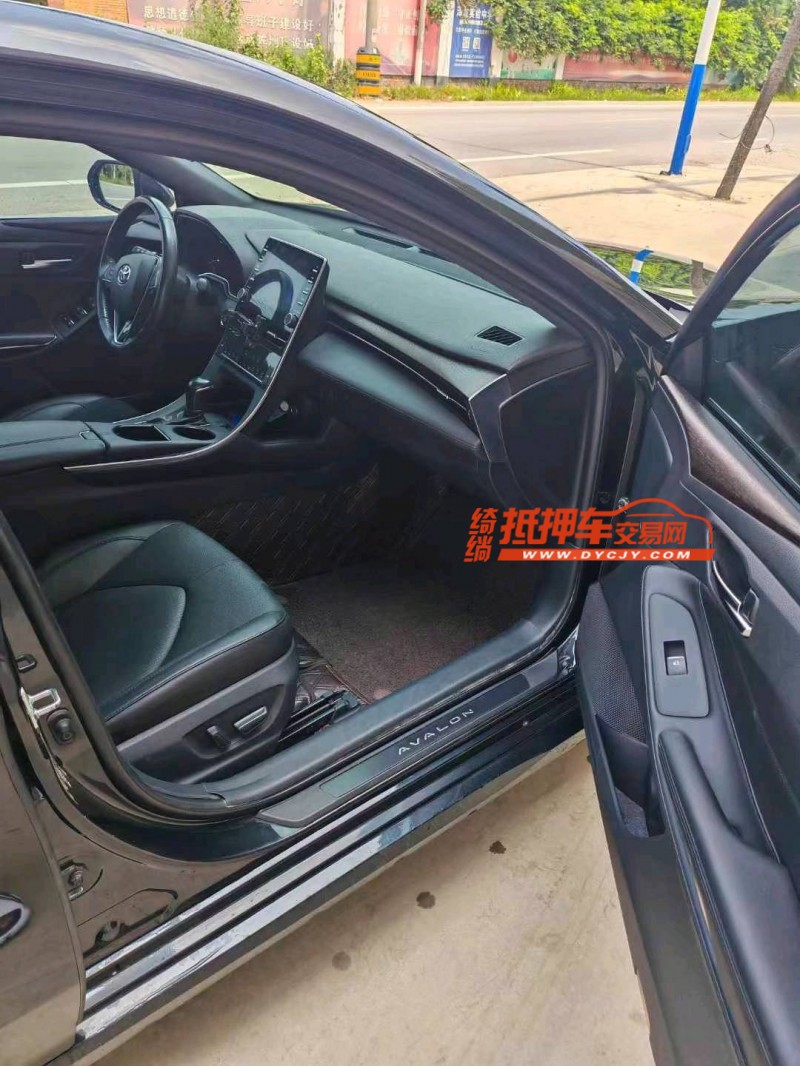 保定19年丰田亚洲龙6