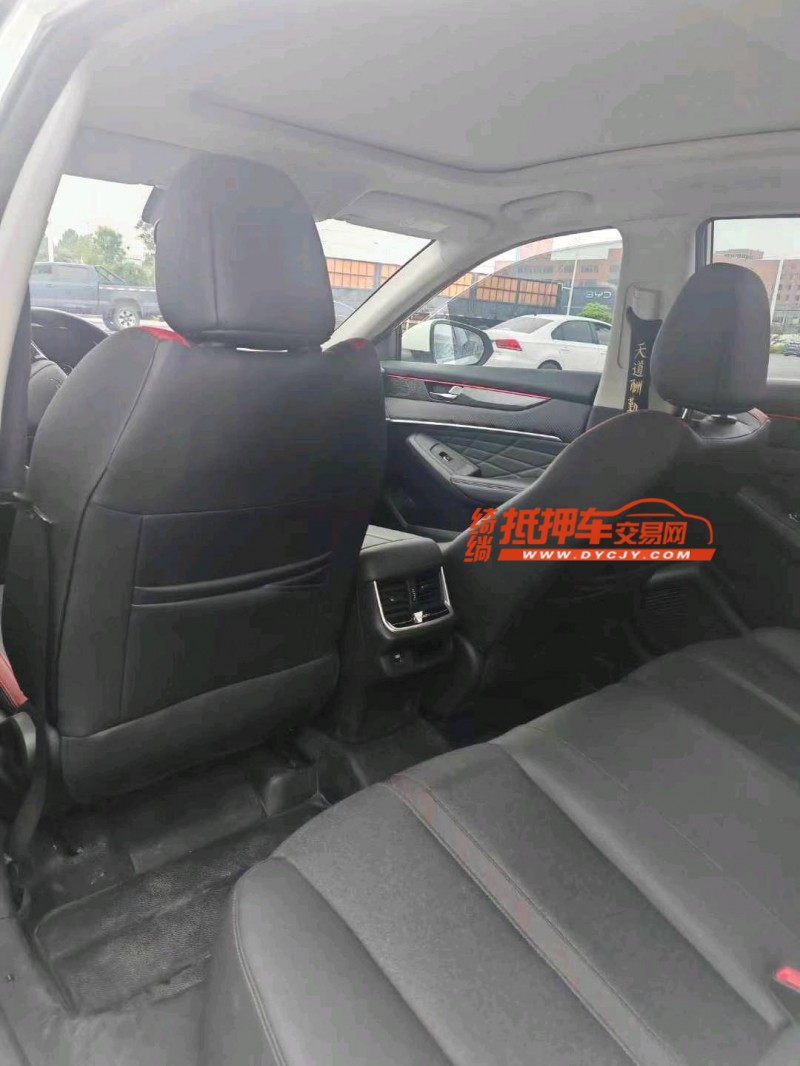 保定21年东风奕炫8