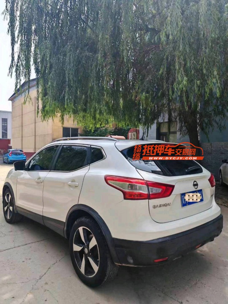 保定16年日产逍客8