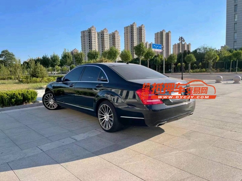 保定10年奔驰S9