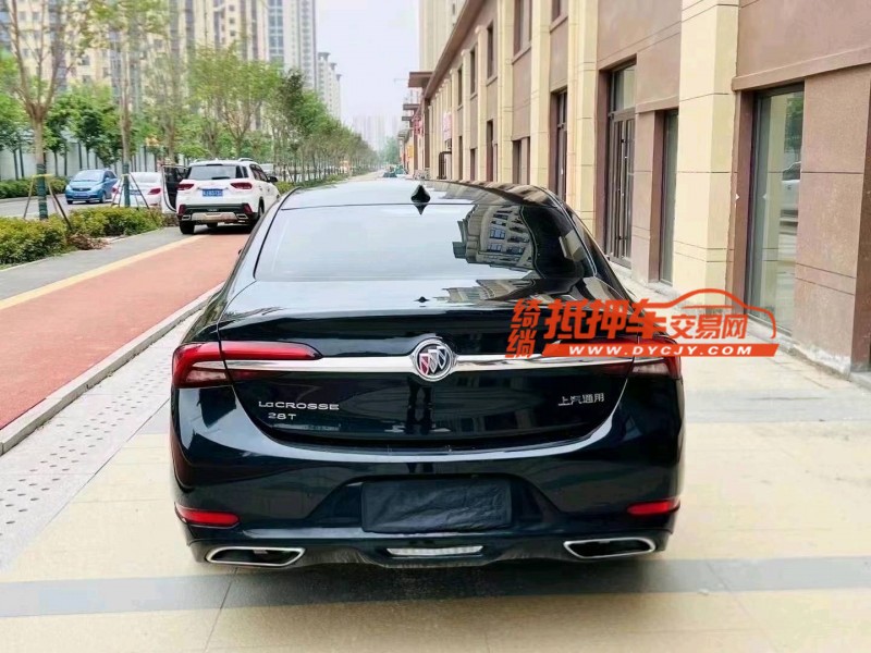 聊城20年别克君越4