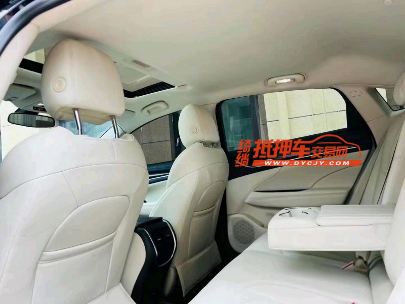 聊城20年别克君越8