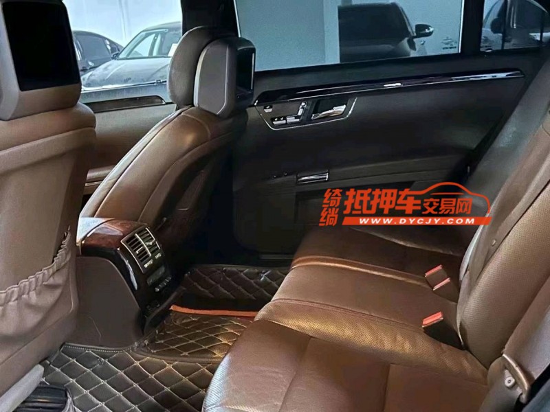 聊城12年奔驰S8