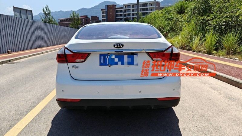 成都18年起亚K33