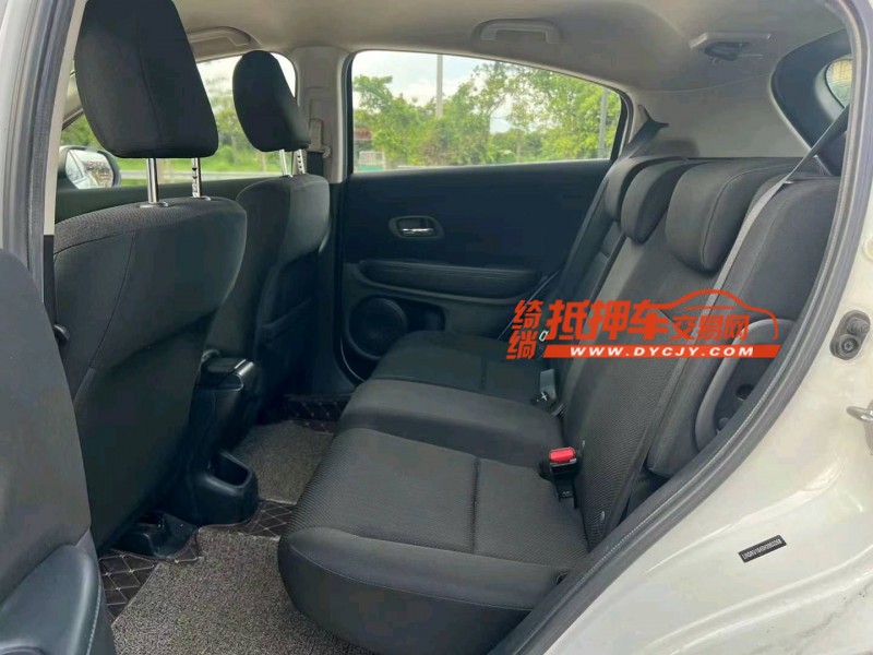 汕头17年本田缤智5
