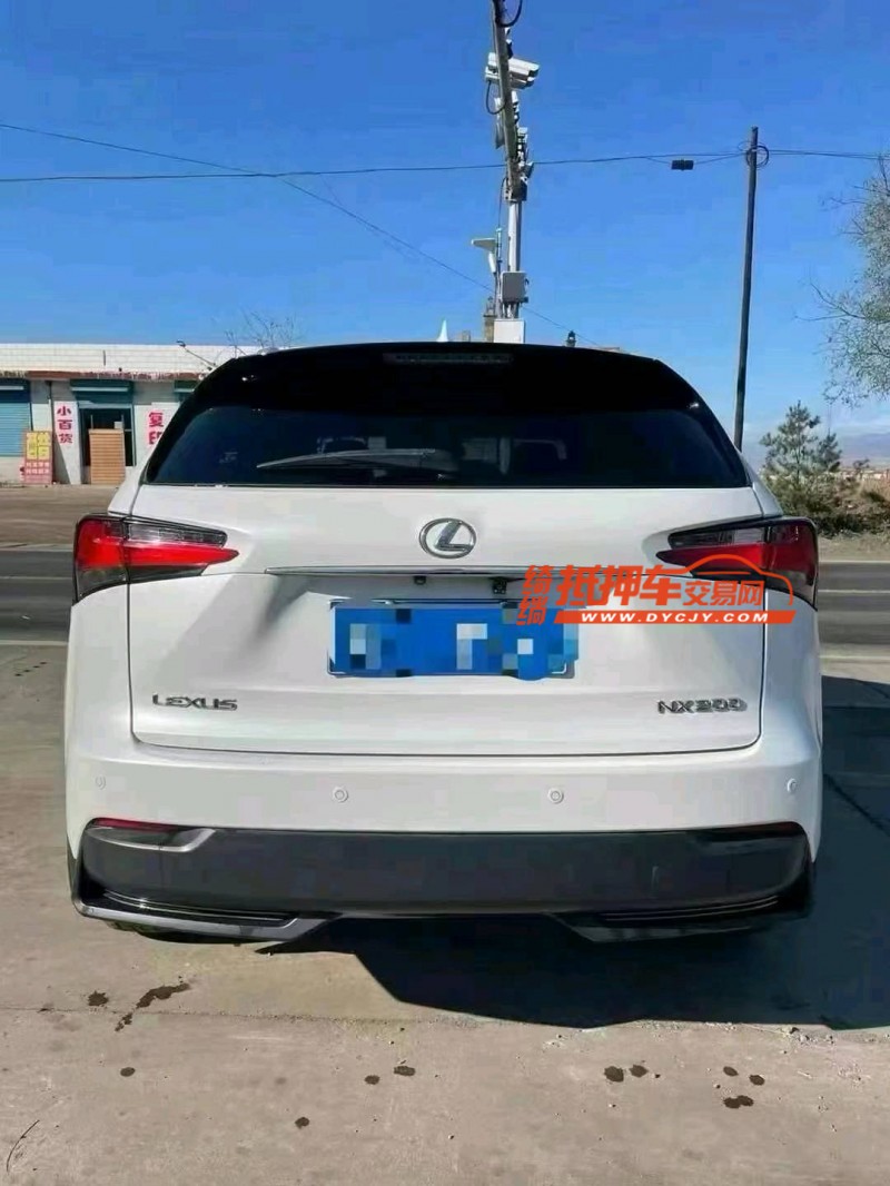 保定15年雷克萨斯NX4