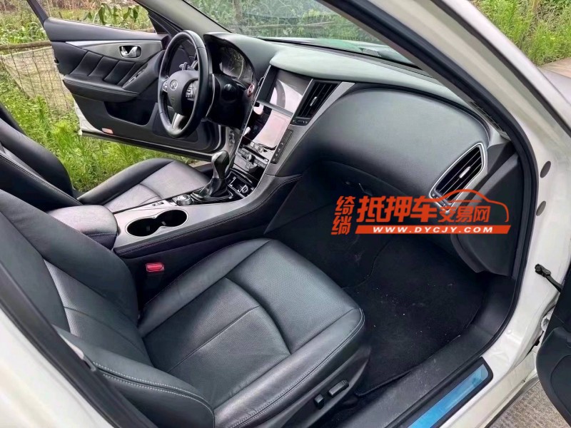 紹興15年英菲尼迪Q50L6