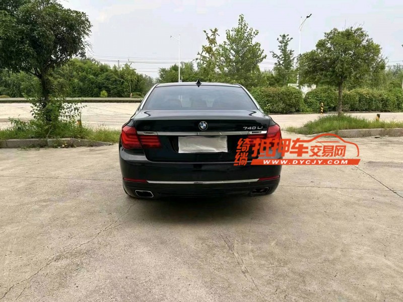 徐州13年宝马7系9