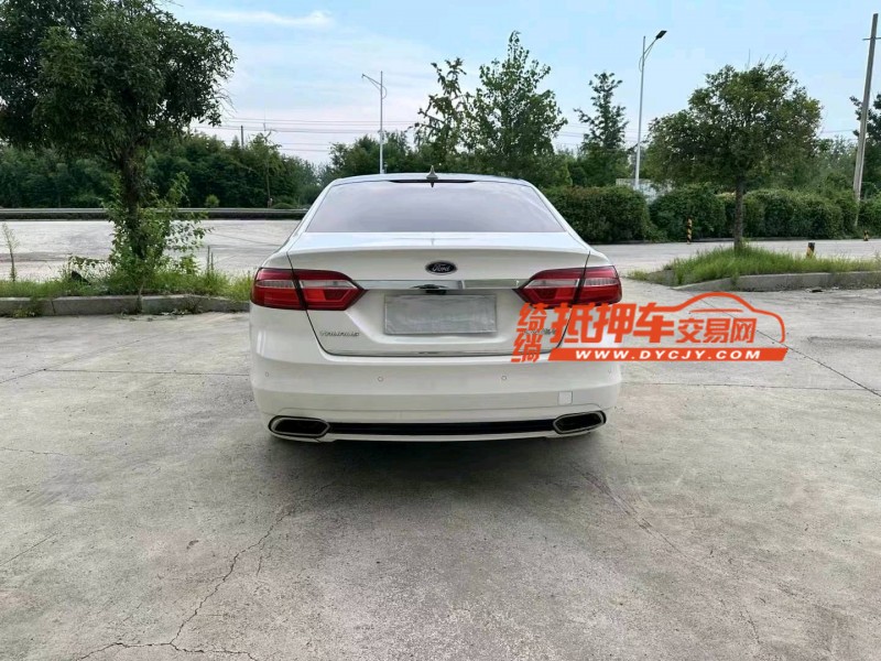 徐州17年福特金牛座9