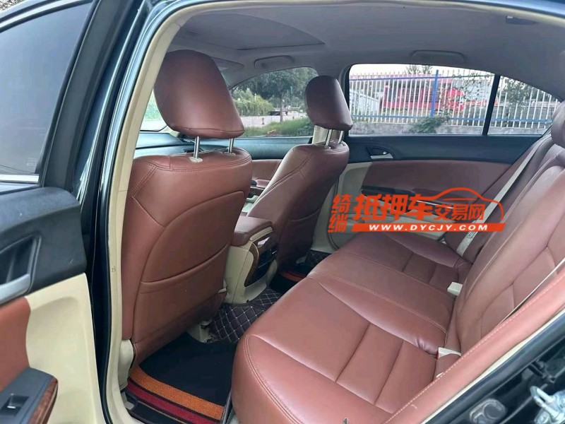 徐州12年本田雅阁7