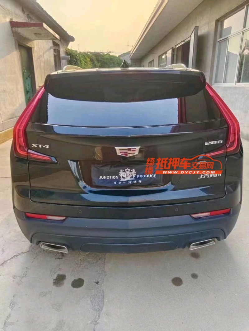 保定20年凯迪拉克XT43