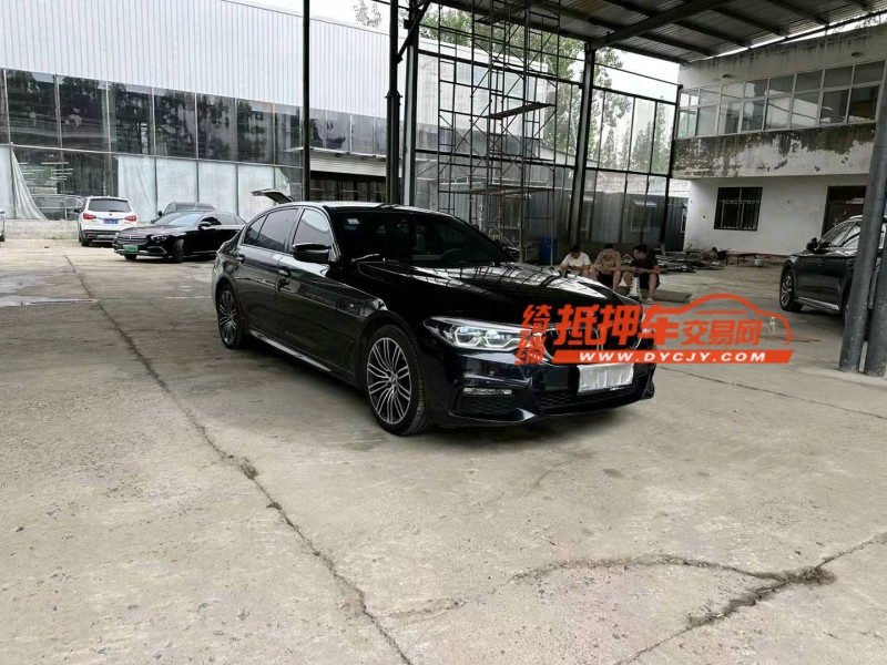 徐州17年宝马5系3