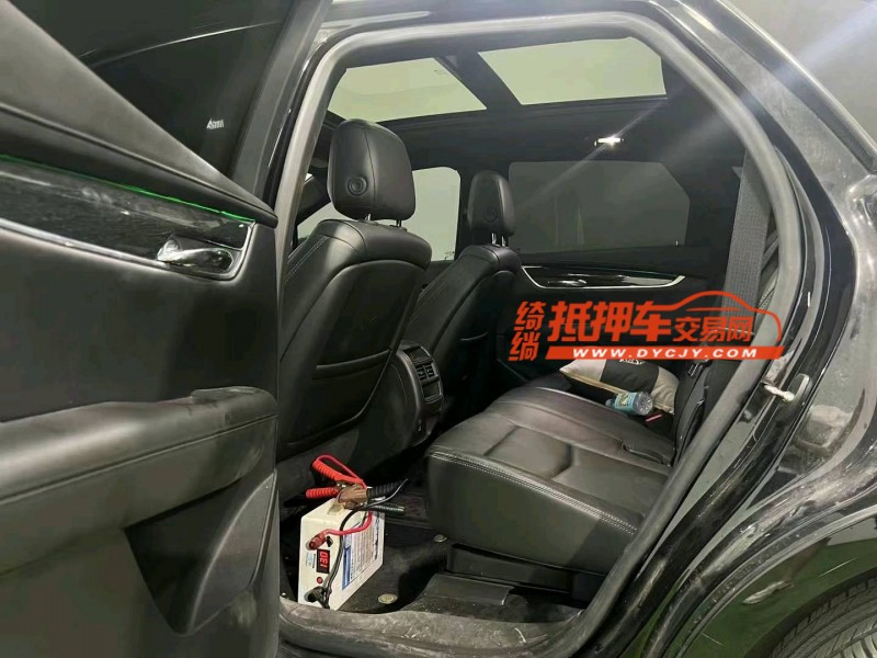 保定20年凯迪拉克XT54