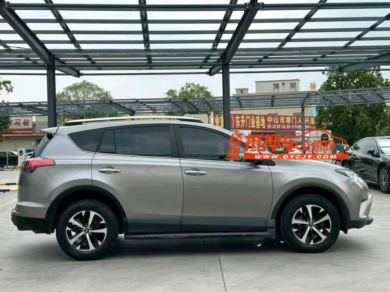 韶關17年豐田RAV4榮放6