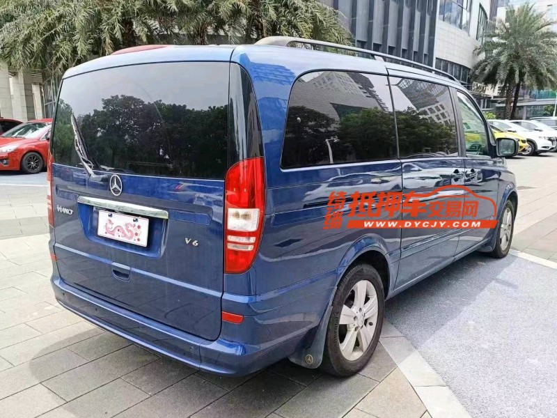 深圳11年奔驰唯雅诺4