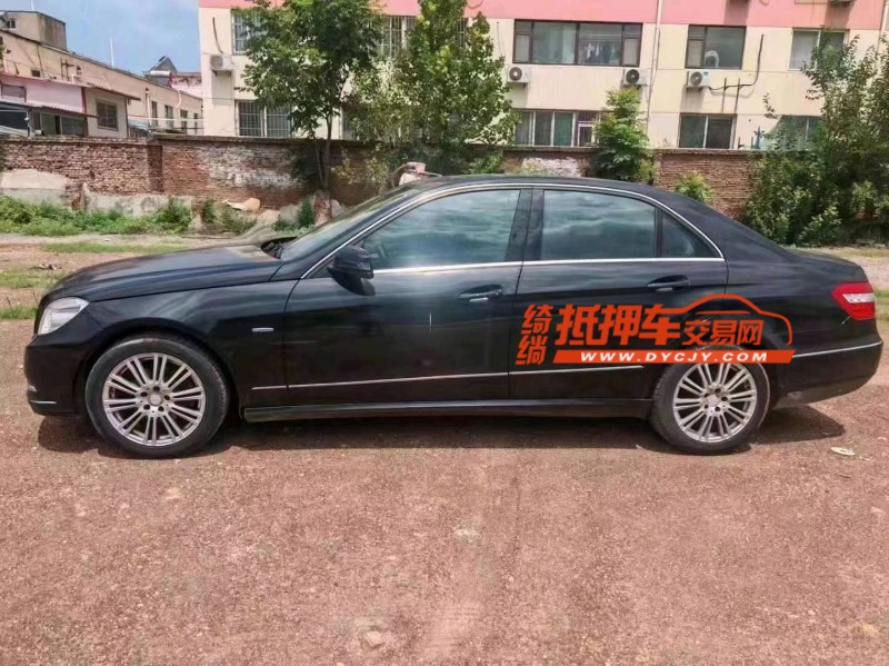 济宁10年奔驰E4