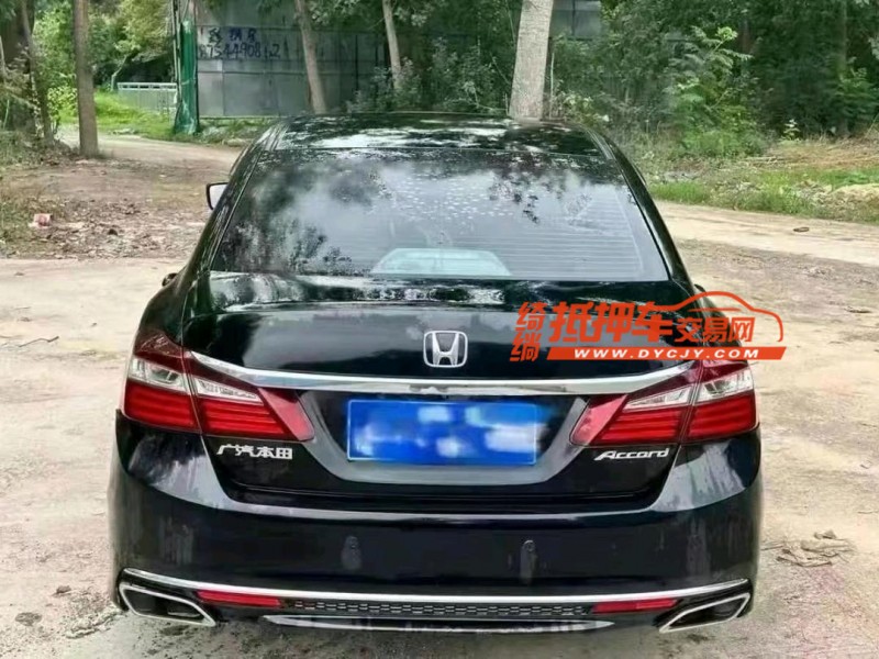 济宁18年本田雅阁9