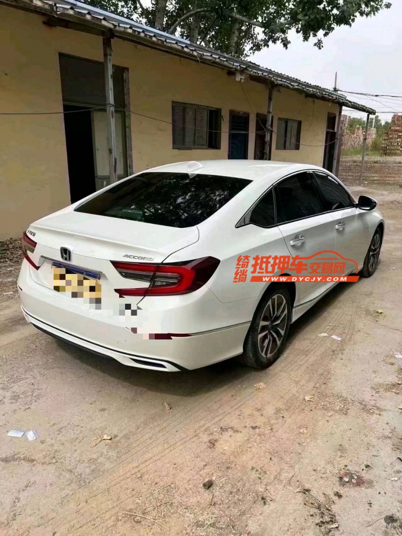 菏泽22年本田雅阁8