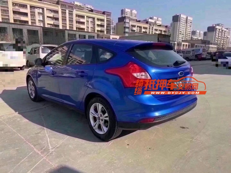 济宁13年福特福克斯6