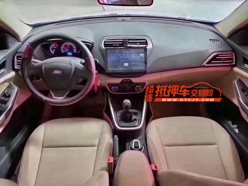 济宁17年福特福睿斯4
