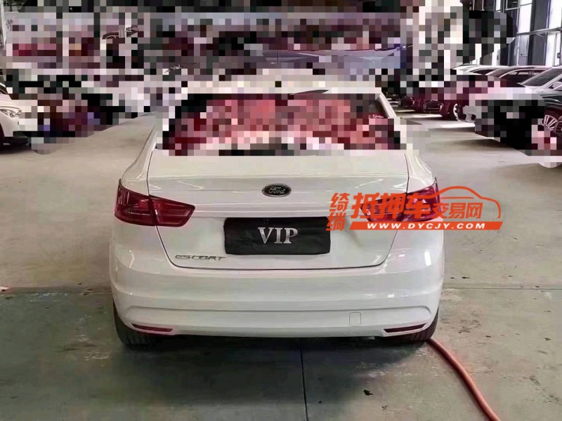 济宁17年福特福睿斯9