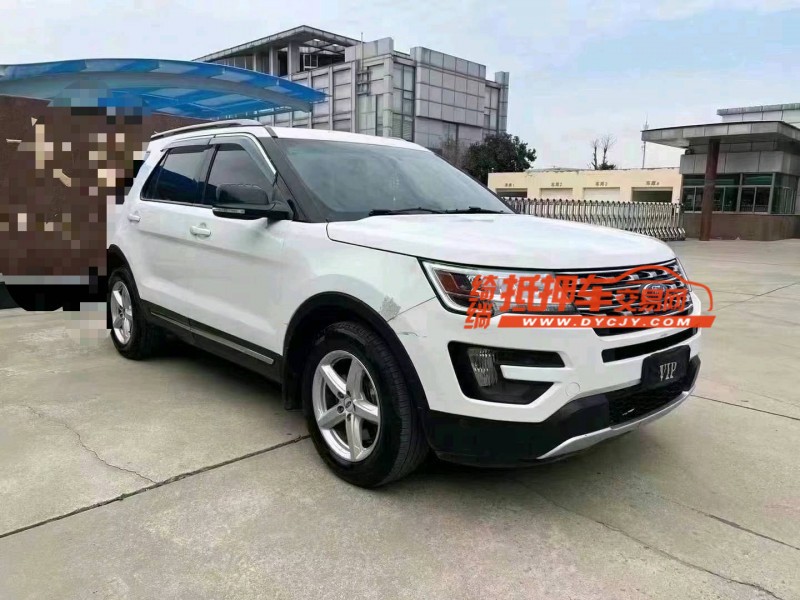 济宁16年福特探险者3