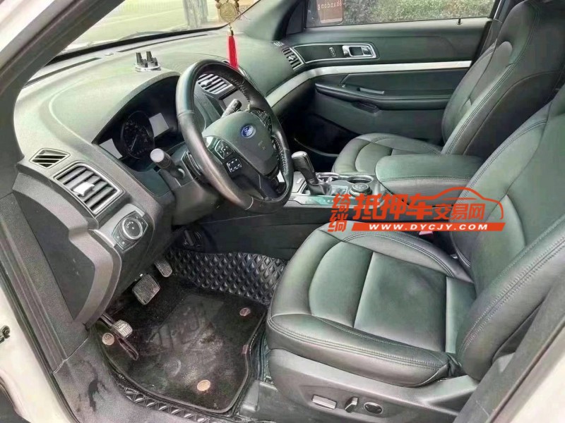 济宁16年福特探险者5