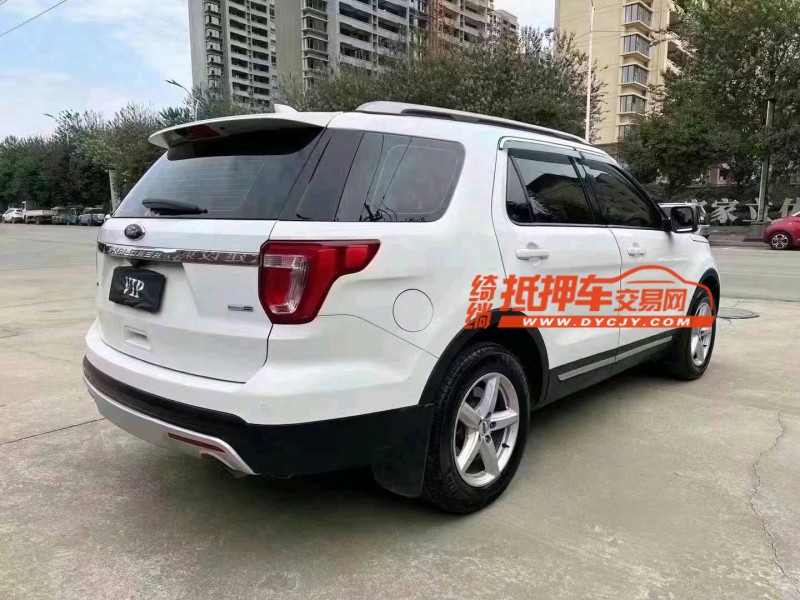 济宁16年福特探险者7