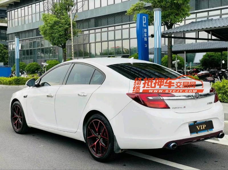 东莞16年别克君威8