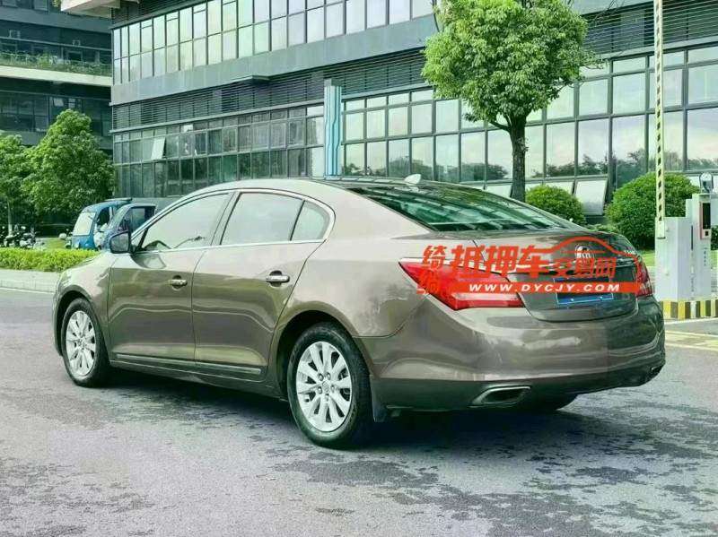 东莞15年别克君越8