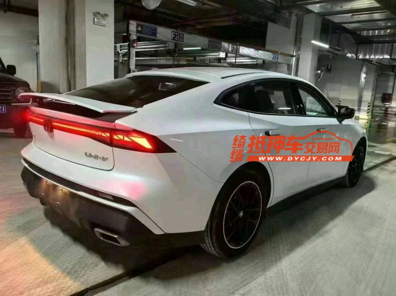 東營24年長安汽車UNI-V4