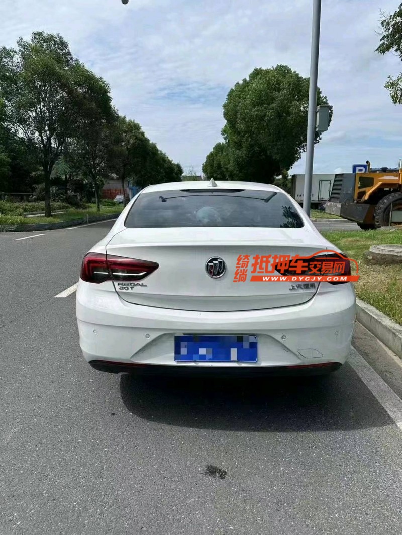 苏州20年别克君威6